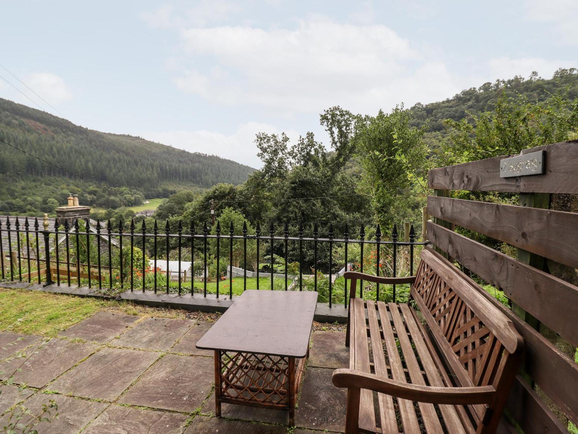 2 Isygraig Apartment Corris ภายนอก รูปภาพ